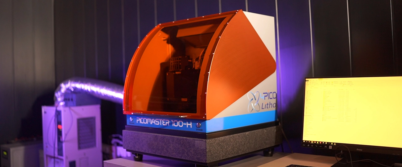 Delivering Ultra-secure Holograms with PICOMASTER 100