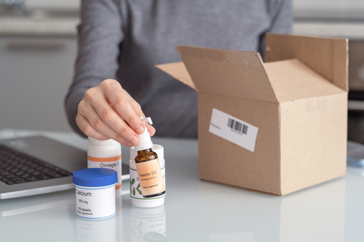 Security labeling for pharma packaging